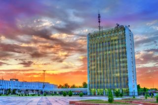 Uzbekistan opens new Navoi free economic zone to develop high-tech industries